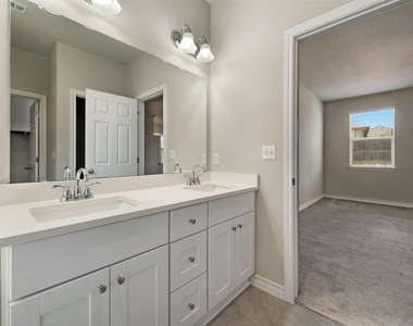 4004 Harbor Point Dr - Photo Thumbnail 26