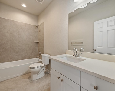 4004 Harbor Point Dr - Photo Thumbnail 31