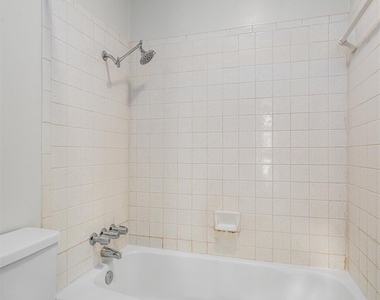 10057 Woodland Village Dr - Photo Thumbnail 15