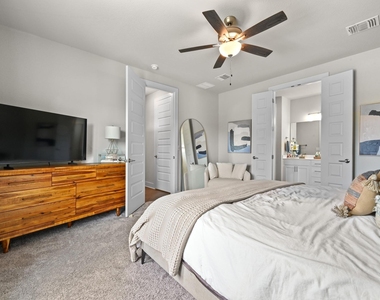 8400 Ausblick Ave - Photo Thumbnail 16
