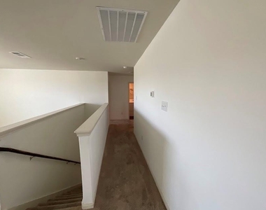 172 Allington Cir - Photo Thumbnail 19