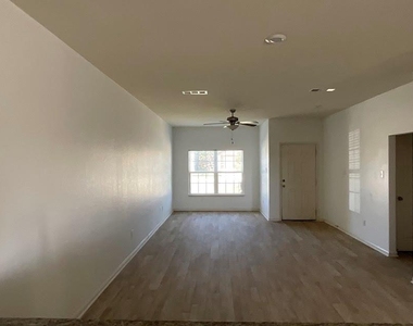 172 Allington Cir - Photo Thumbnail 13