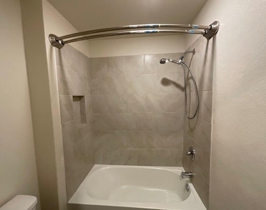 172 Allington Cir - Photo Thumbnail 24