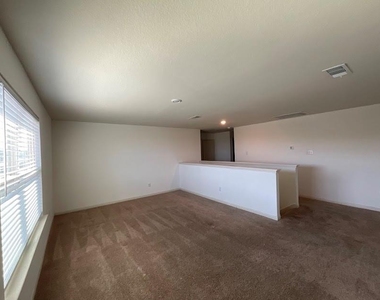 172 Allington Cir - Photo Thumbnail 16