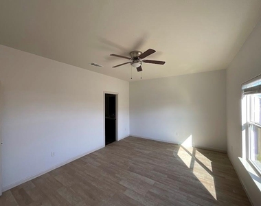 172 Allington Cir - Photo Thumbnail 15