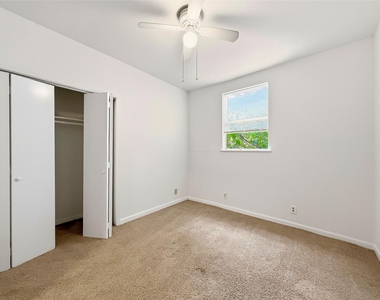 4508 Bennett Ave - Photo Thumbnail 13