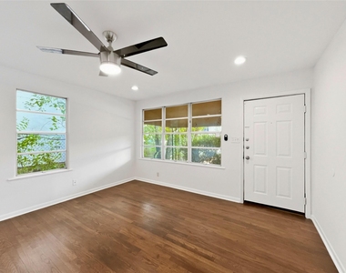 4508 Bennett Ave - Photo Thumbnail 5