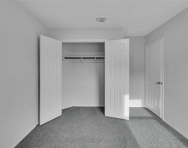 1303 Prospector Trl - Photo Thumbnail 13