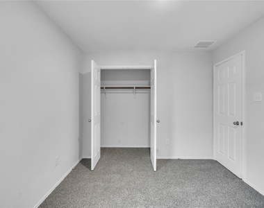 1303 Prospector Trl - Photo Thumbnail 17