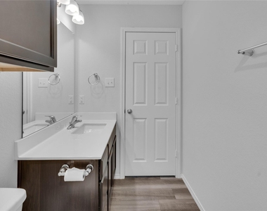 1303 Prospector Trl - Photo Thumbnail 23