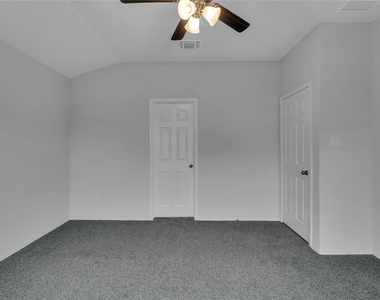1303 Prospector Trl - Photo Thumbnail 24