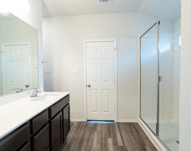 1303 Prospector Trl - Photo Thumbnail 10