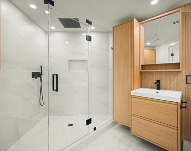 54 Rainey St - Photo Thumbnail 17
