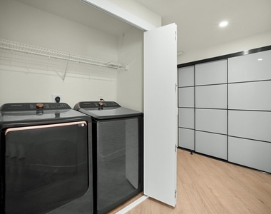 54 Rainey St - Photo Thumbnail 20