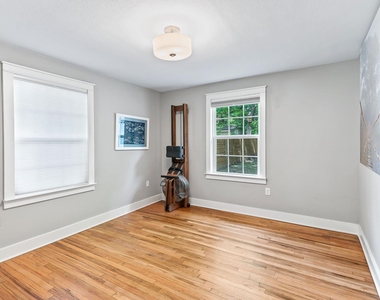 2404 Oak Crest Ave - Photo Thumbnail 19