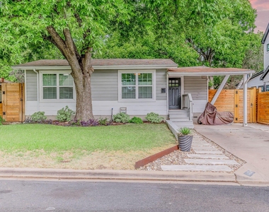 2404 Oak Crest Ave - Photo Thumbnail 29