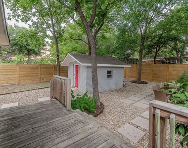 2404 Oak Crest Ave - Photo Thumbnail 53