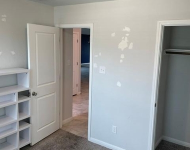 12401 Amber Lynn Path - Photo Thumbnail 23