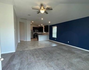 12401 Amber Lynn Path - Photo Thumbnail 6