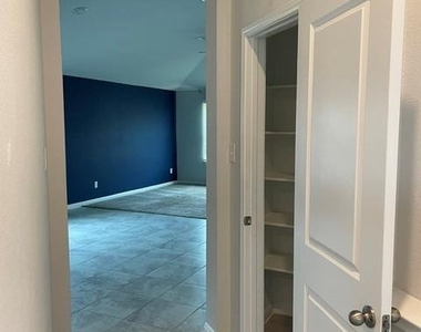 12401 Amber Lynn Path - Photo Thumbnail 26