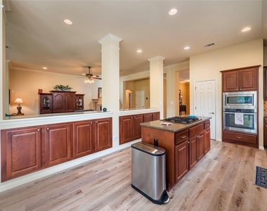 3805 Longhorn Acres St - Photo Thumbnail 7