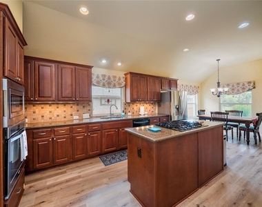 3805 Longhorn Acres St - Photo Thumbnail 5