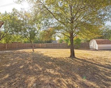 914 Garden Meadow Dr - Photo Thumbnail 26