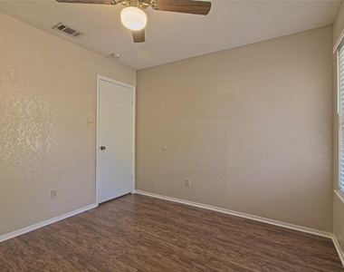 914 Garden Meadow Dr - Photo Thumbnail 20