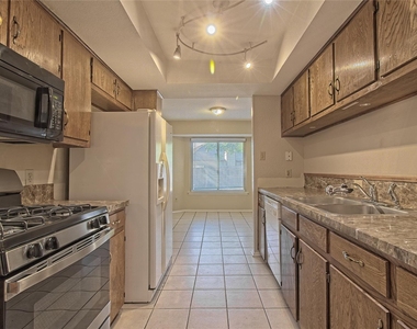 914 Garden Meadow Dr - Photo Thumbnail 15