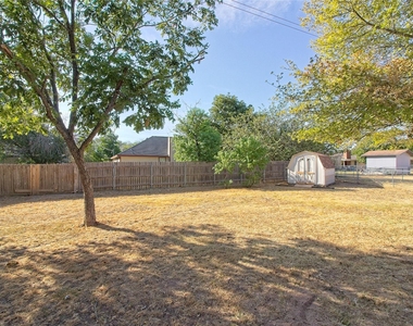 914 Garden Meadow Dr - Photo Thumbnail 28