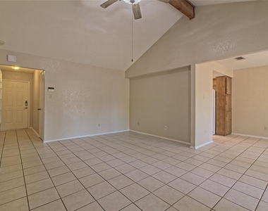 914 Garden Meadow Dr - Photo Thumbnail 4