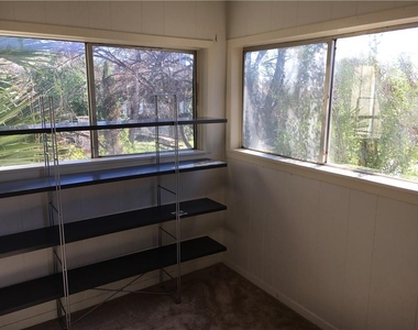 1501 W 9th St - Photo Thumbnail 14