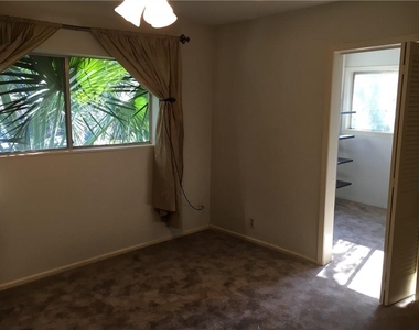 1501 W 9th St - Photo Thumbnail 11