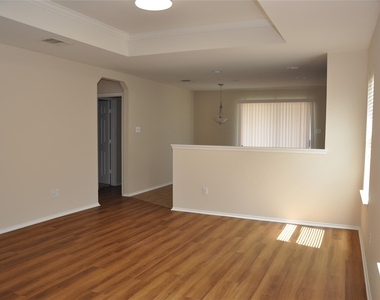 13501 Moura Cv - Photo Thumbnail 5
