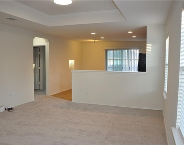 13501 Moura Cv - Photo Thumbnail 7
