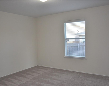 13501 Moura Cv - Photo Thumbnail 10
