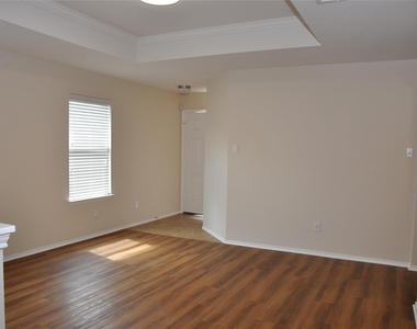 13501 Moura Cv - Photo Thumbnail 6