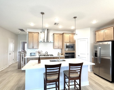 9860 Element Road - Photo Thumbnail 8