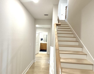 9860 Element Road - Photo Thumbnail 26