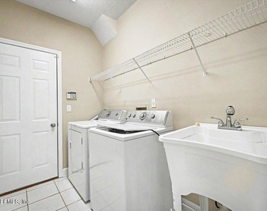 337 S Mill View Way - Photo Thumbnail 27