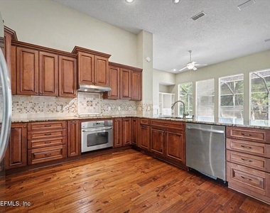 337 S Mill View Way - Photo Thumbnail 24