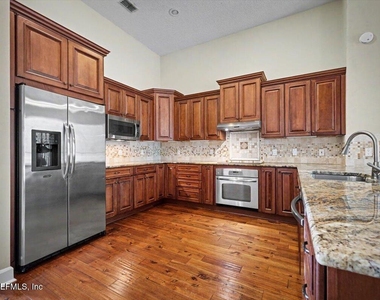337 S Mill View Way - Photo Thumbnail 23