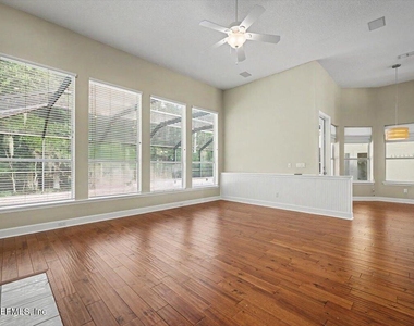 337 S Mill View Way - Photo Thumbnail 19