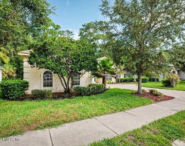 337 S Mill View Way - Photo Thumbnail 2
