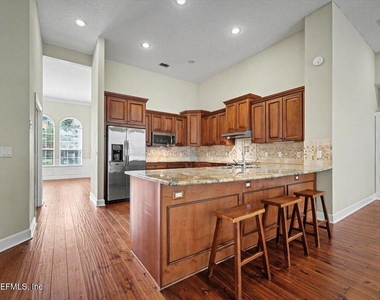 337 S Mill View Way - Photo Thumbnail 22
