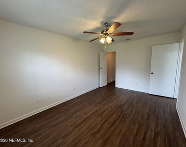 10272 Arrowhead Drive - Photo Thumbnail 13