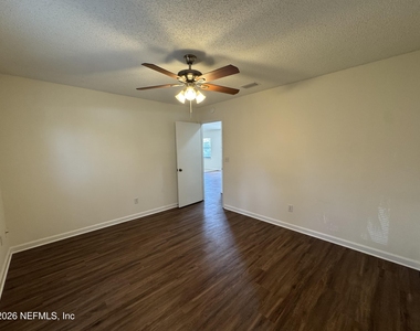 10272 Arrowhead Drive - Photo Thumbnail 10