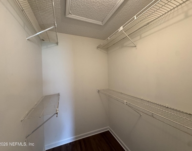 10272 Arrowhead Drive - Photo Thumbnail 15