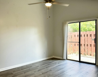 2451 Whispering Woods Boulevard - Photo Thumbnail 9