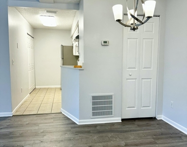 2451 Whispering Woods Boulevard - Photo Thumbnail 8